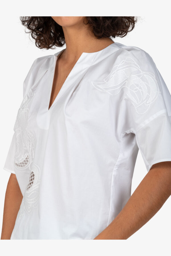 Bluse mit V-Ausschnitt – Bild 6